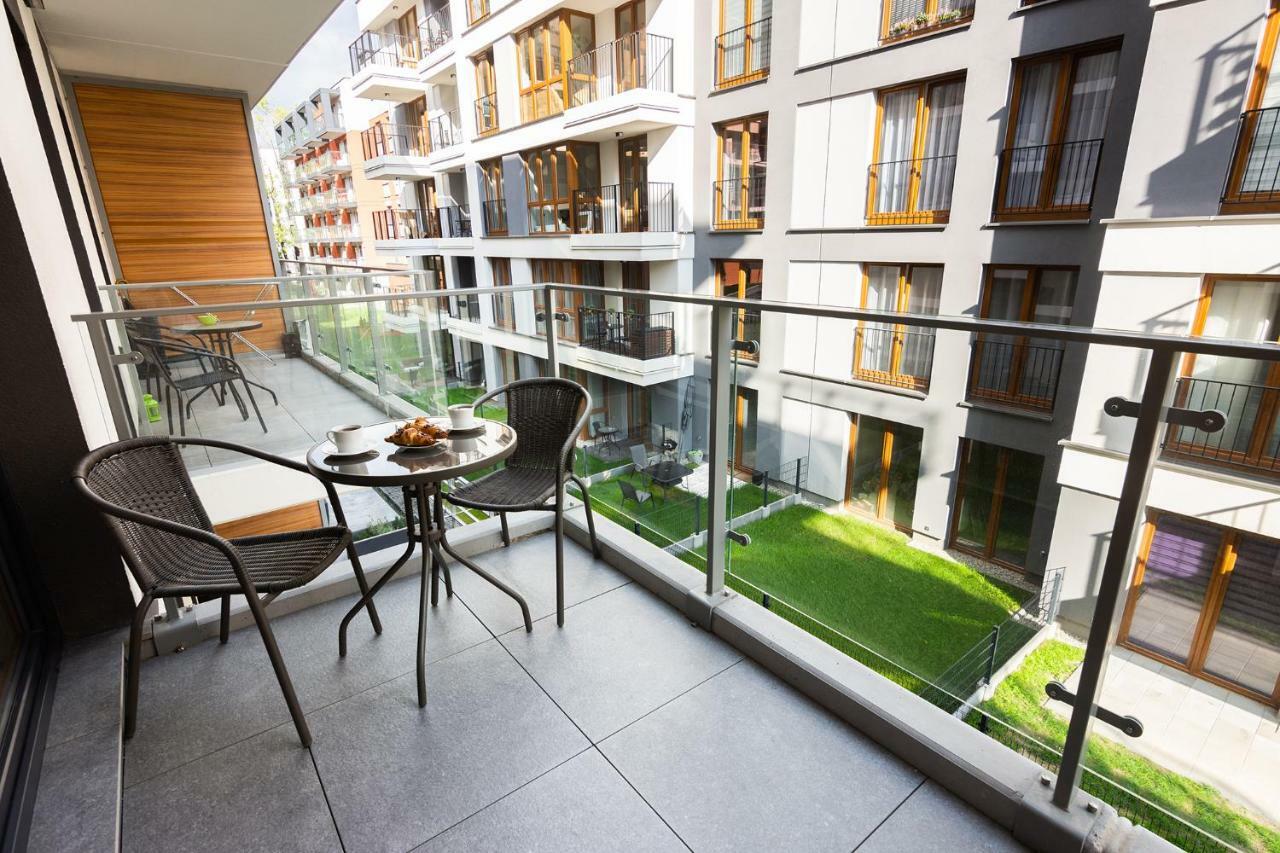Novum Apartment With Parking Красков Екстериор снимка